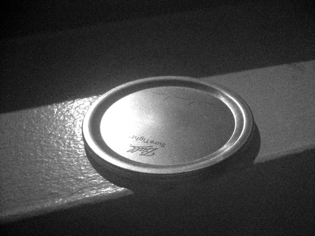 Full spectrum M863 -- floppy disk as IR pass filter test shot
