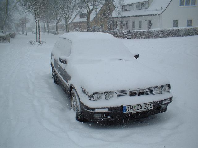 Somehow most of my vintage photos are of my cars. A 1990 BMW 325ixt touring in this case. The 4wd was great in the snow. Also, this car ate all my money. Fixed one thing, another one broke. On the other hand, when I stopped having expensive cars as a hobby, I was finally able to afford buying my own house.

Camera was a silver Fuji compact cam with very low resolution and a weird card format. MMC? 64MB?