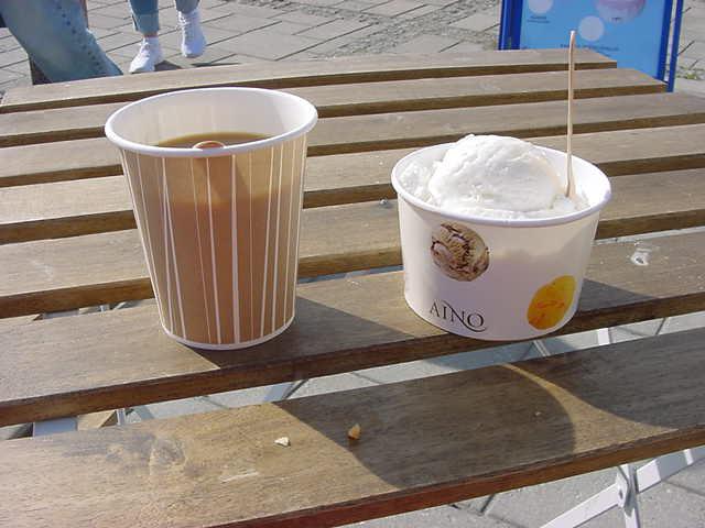 Tar ice cream on hot summer day.