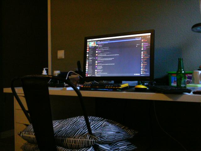 Setting up my dankpods inspired workplace.