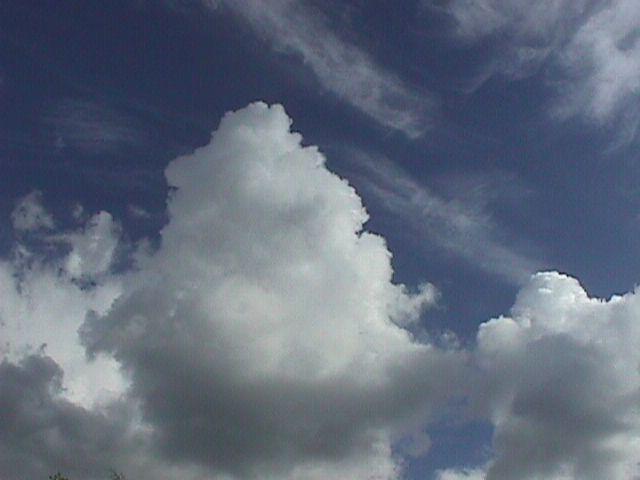 Clouds Over Tornio, Finnland

Sony Digital Mavica MVC-FD5